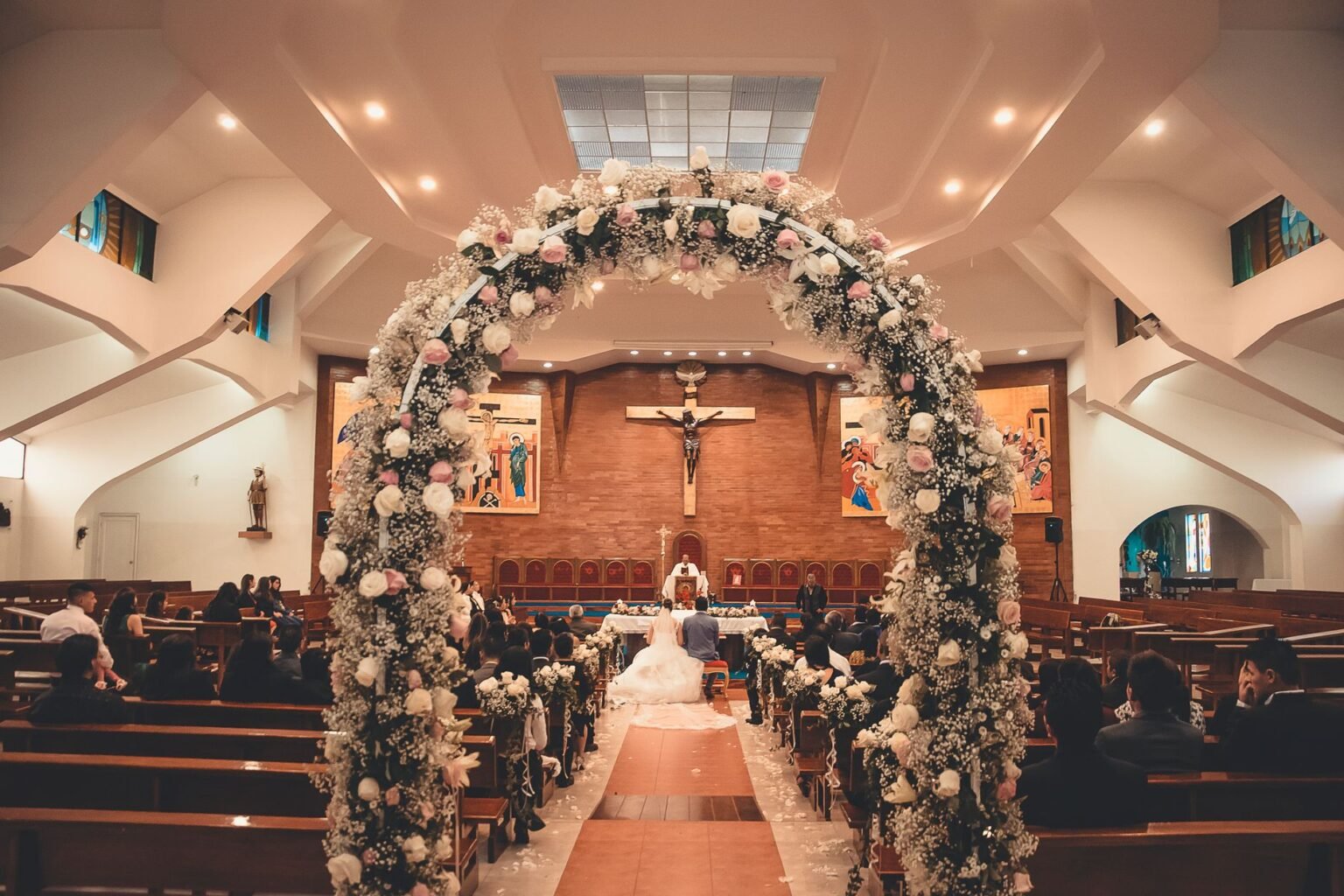 Arco de Casamento: 7 estilos para transformar sua cerimônia Arco de Casamento: 7 estilos para transformar sua cerimônia