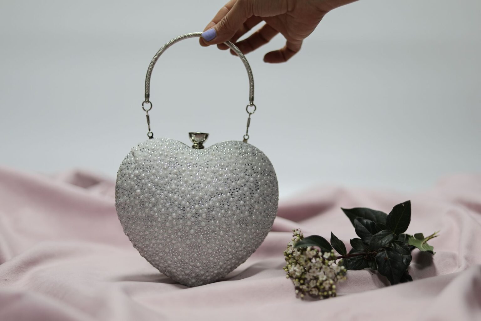 Bolsa de mão para noiva: 6 modelos de clutch para o grande dia Bolsa de mão para noiva: 6 modelos de clutch para o grande dia