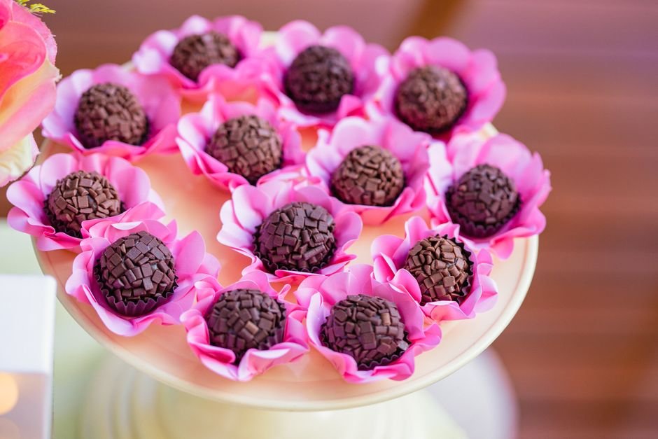 Brigadeiro e beijinho com adoçante