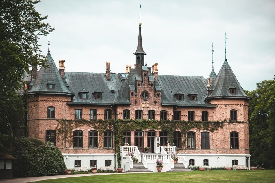Pontos práticos antes de fechar um castelo para o casamento