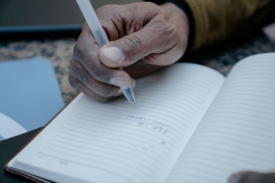 6. A lista de ajustes por escrito