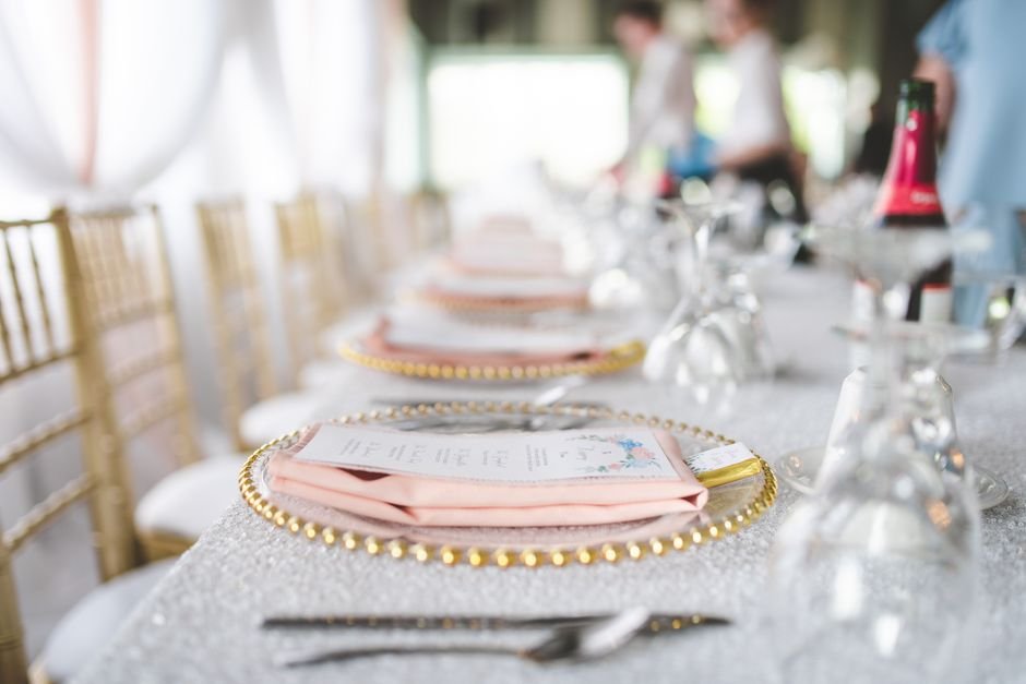 6. Cardápio ou menu impresso com um agradecimento