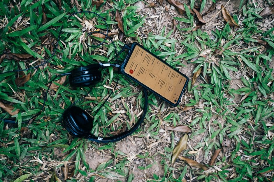 6. Criar playlists e sugestões de música por momento