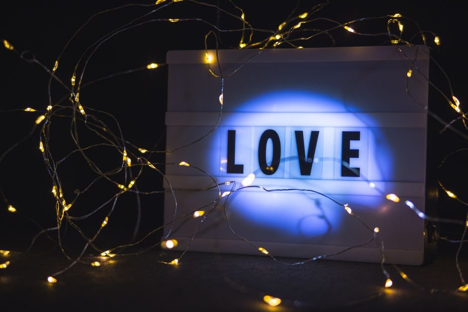 Clássico "LOVE" nas letras grandes