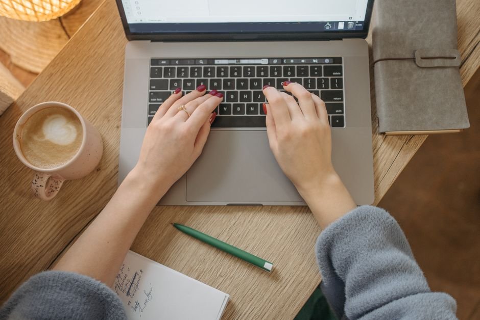 Os limites: o que a inteligência artificial não substitui
