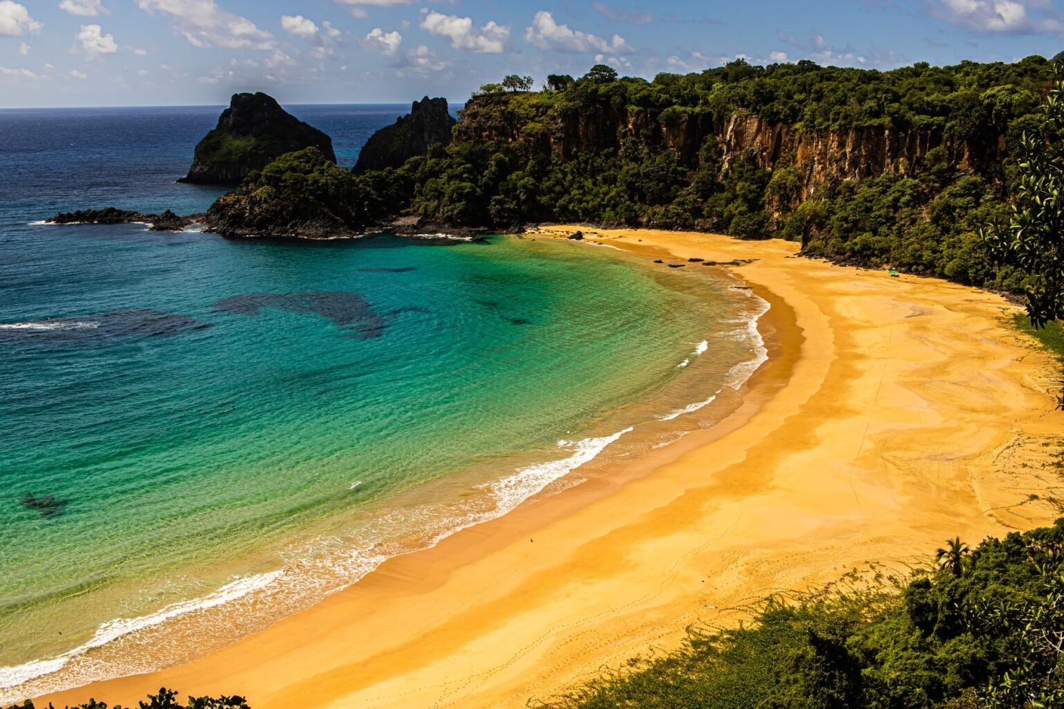 Lua de mel em Fernando de Noronha: 7 razões para escolher esse paraíso