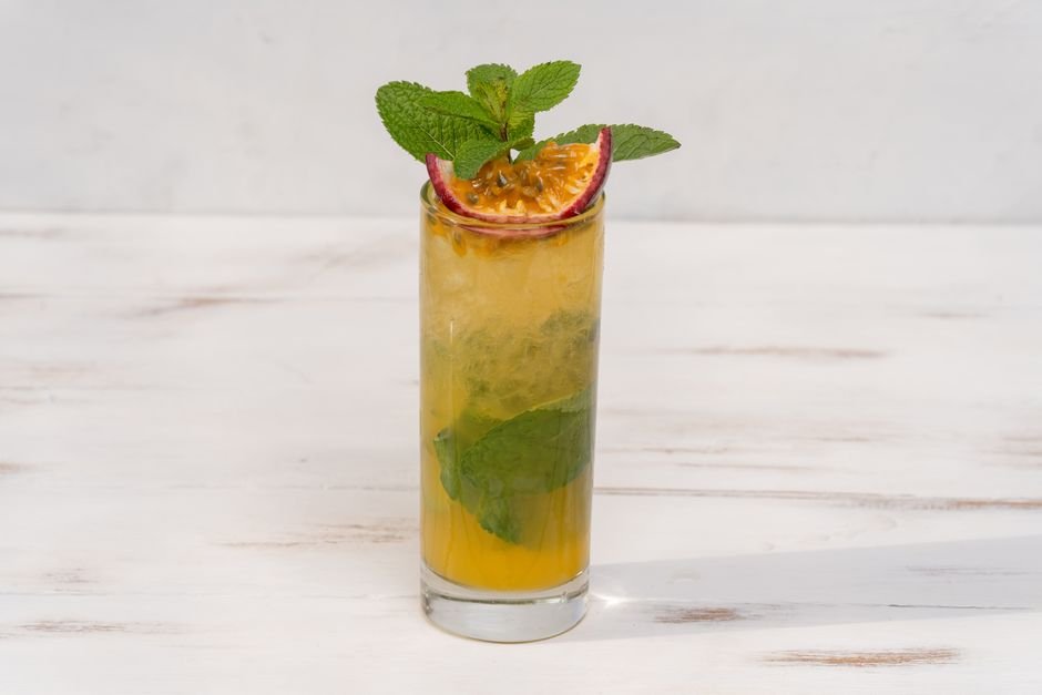 Mocktail de maracujá e gengibre
