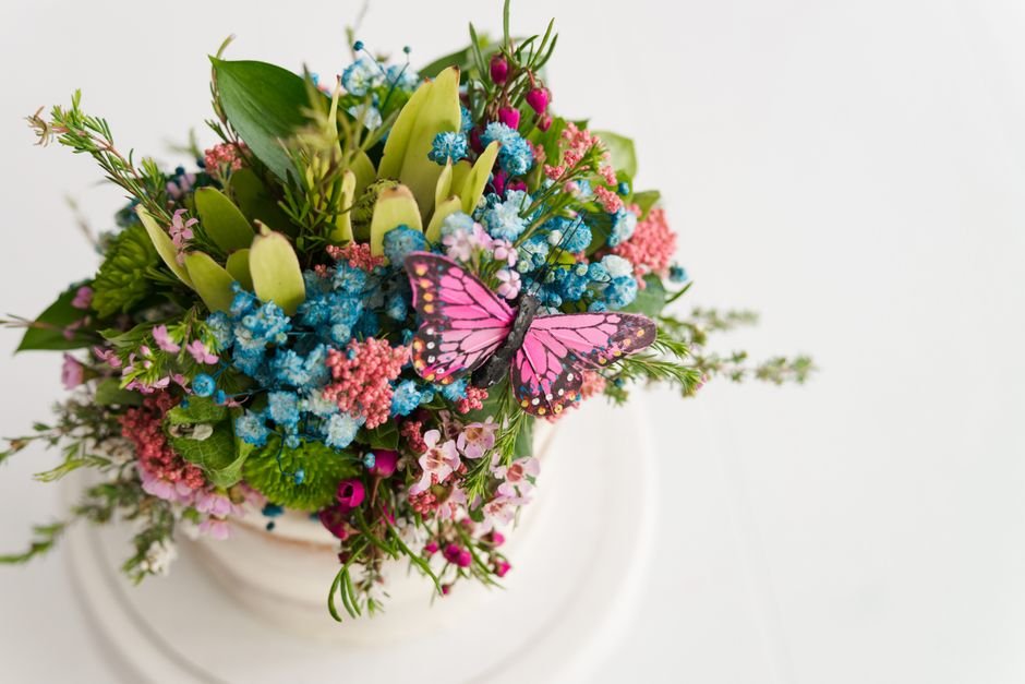 Topo com flores naturais frescas