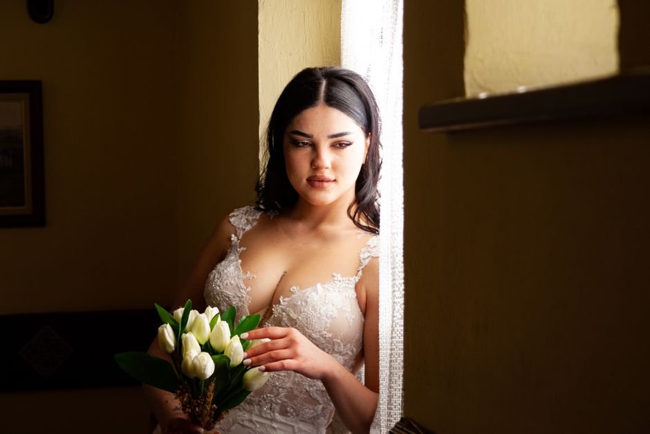 Vestido com decote V profundo